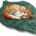 Cat Mat Self Warming Cat Bed 26"x20" Leaf Shaped Cotton Soft Warm Pet Pad Blanket for Indoor Bed Couch Sofa Floors Cat and Dog Warm Mattress (Green)
